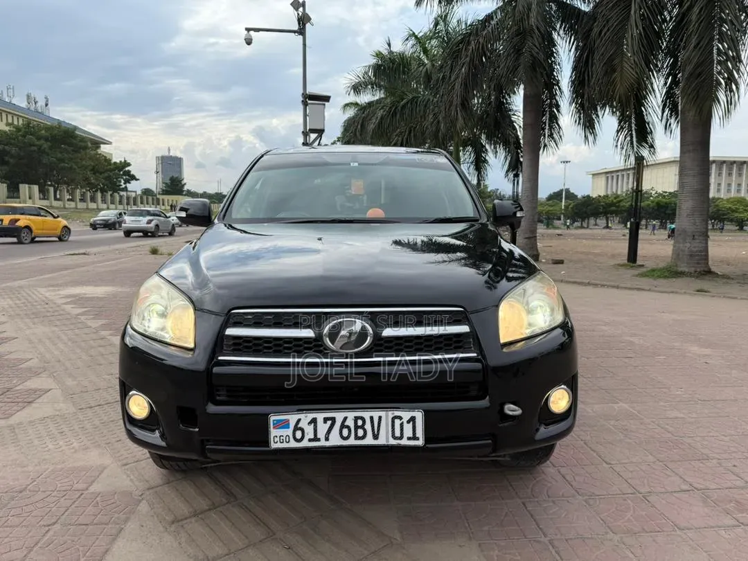 Toyota RAV4 2015 Noir