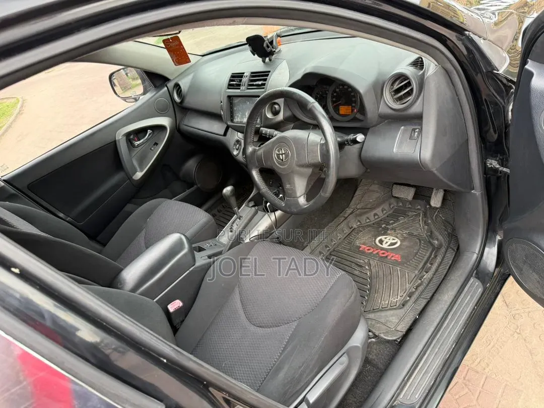Toyota RAV4 2015 Noir