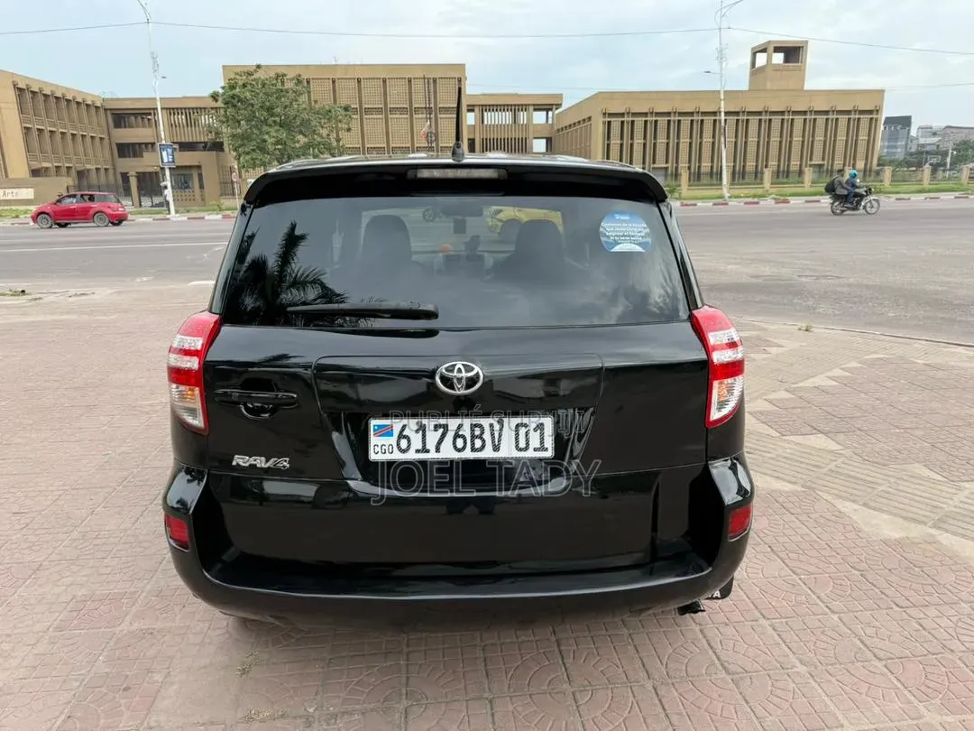 Toyota RAV4 2015 Noir