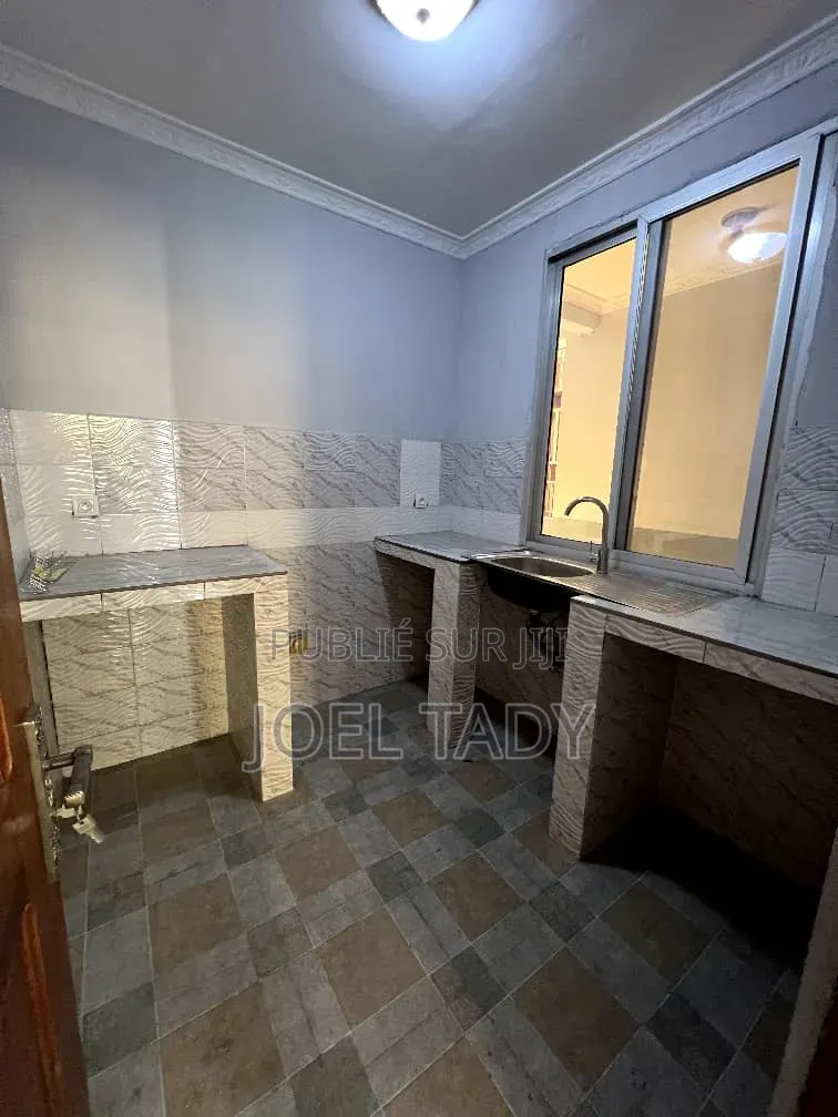 4chbre Maison dans Empire Supreme, Limete à Vendre