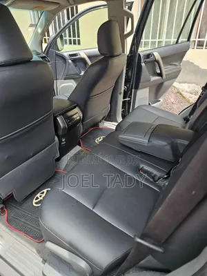 Toyota Land Cruiser Prado 2023 Noir