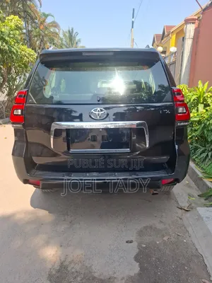 Toyota Land Cruiser Prado 2023 Noir