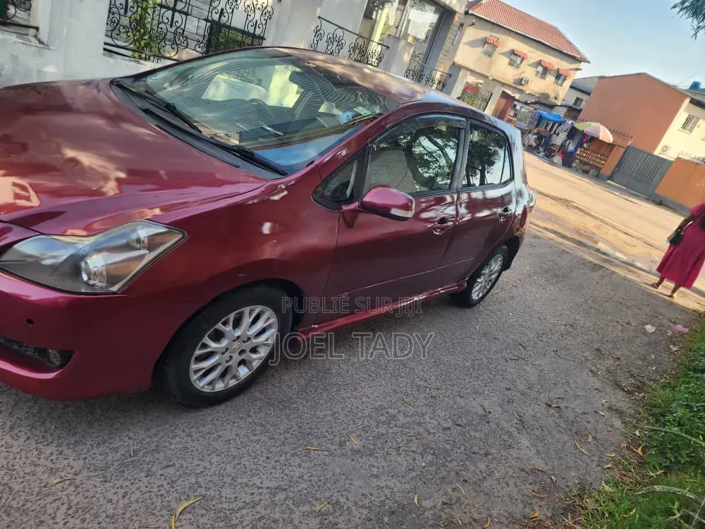 Toyota Lame 2019 Rouge