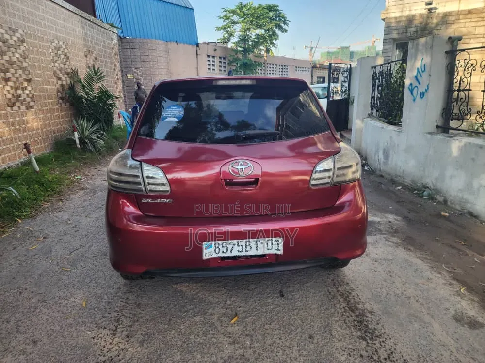 Toyota Lame 2019 Rouge