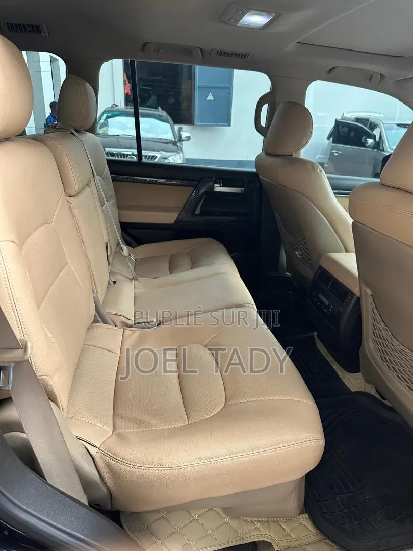 Toyota Land Cruiser Prado 2024 Noir