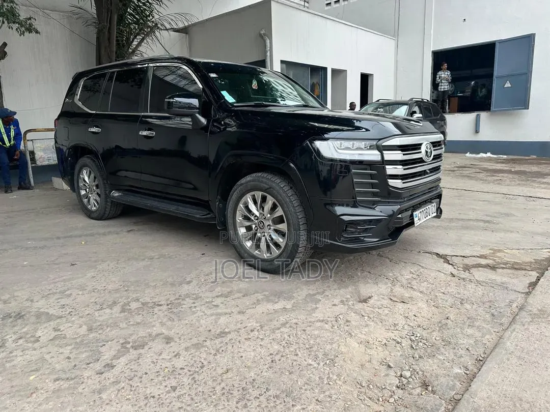 Toyota Land Cruiser Prado 2024 Noir