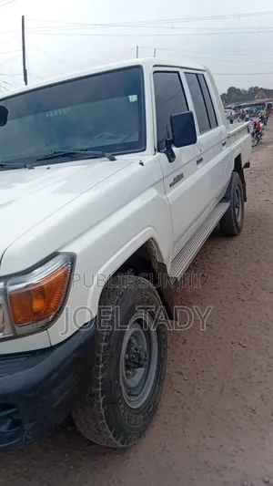 Toyota Land Cruiser 2018 Blanc