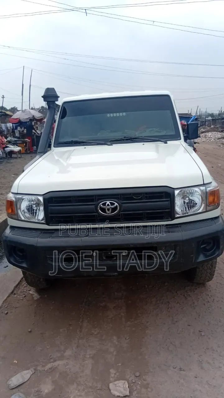 Toyota Land Cruiser 2018 Blanc