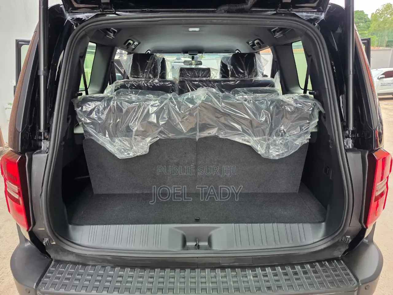 Nouveau Toyota Land Cruiser Prado 2025 Noir