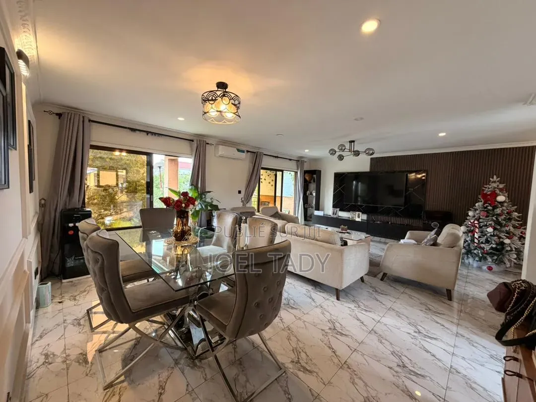 3chbre Appartement dans Empire Supreme, Ngaliema à Vendre