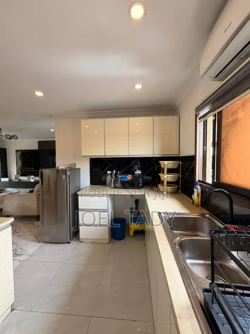 3chbre Appartement dans Empire Supreme, Ngaliema à Vendre