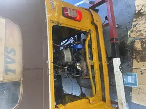 Bajaj RE 2026 Autre