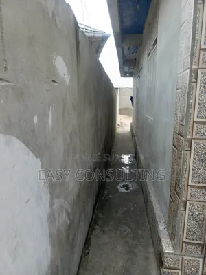 2chbre Villa dans Efobank, Nsele à Vendre