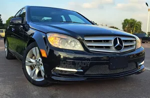 Mercedes-Benz C350 C350e Hybrid RWD 2015 Noir