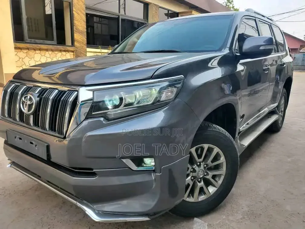 Toyota Land Cruiser Prado 2020 Gris