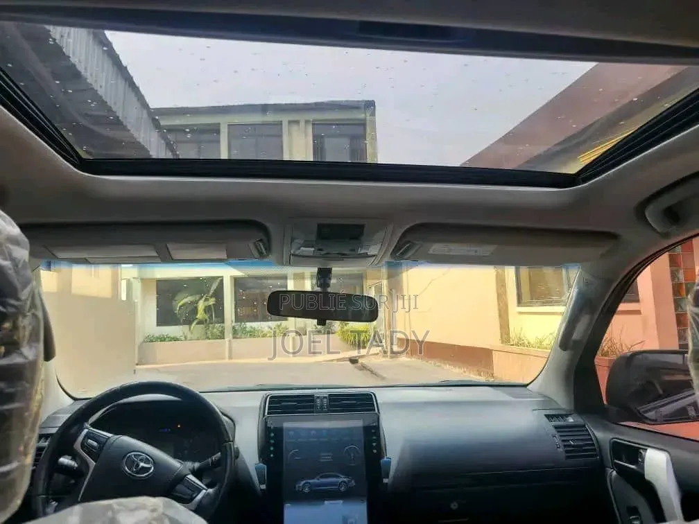 Toyota Land Cruiser Prado 2020 Gris