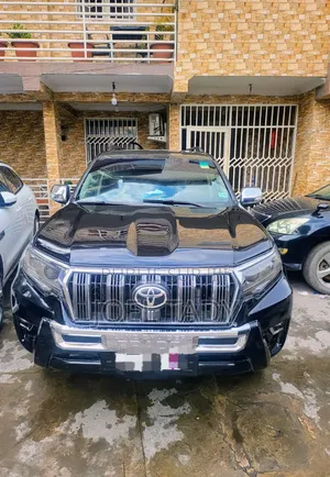Toyota Land Cruiser Prado 2023 Noir