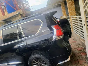 Toyota Land Cruiser Prado 2023 Noir