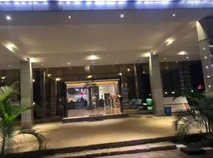 Vente :O'bwira Hotel Avec Tout L'équipement Nécessaire À L'hôtellerie