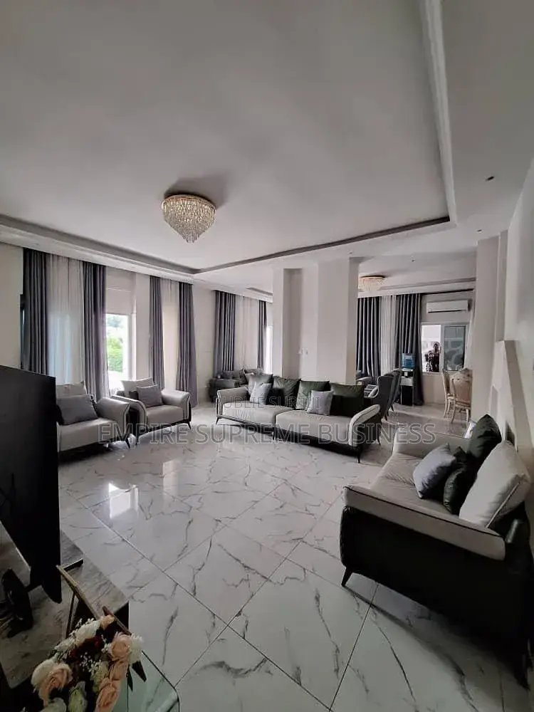 7chbre Villa dans Empire Supreme, Ngaliema à Vendre