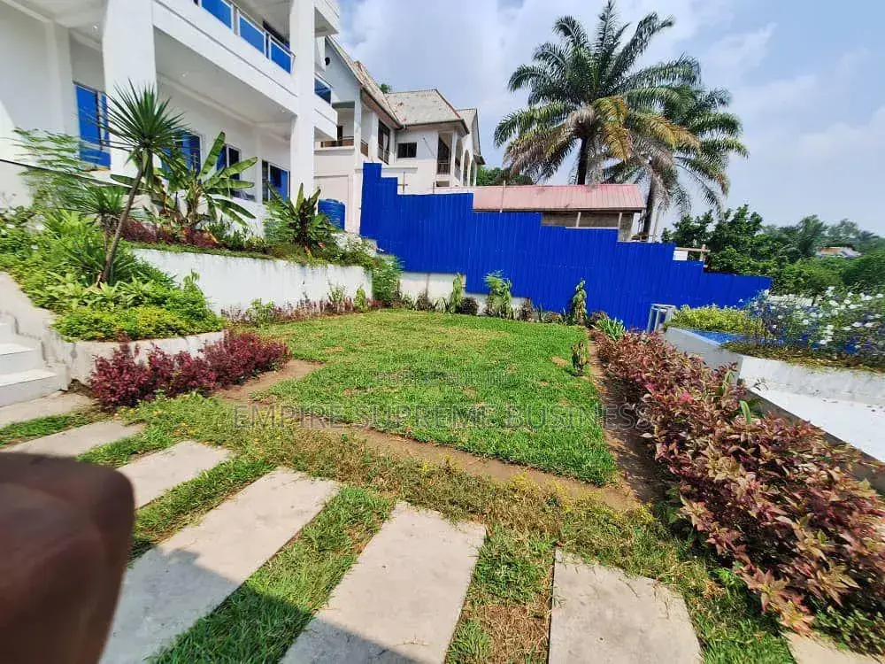 7chbre Villa dans Empire Supreme, Ngaliema à Vendre