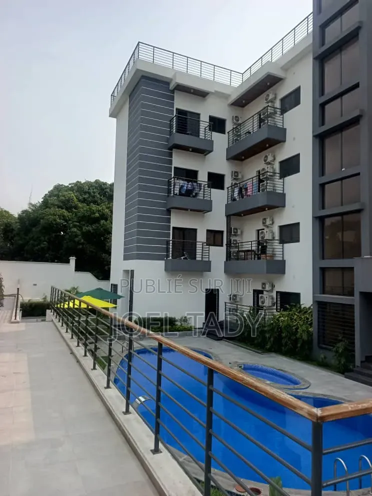 15chbre Manoir dans Empire Supreme, Ngaliema à Vendre