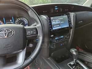 Toyota Fortuner 3.0 D Turbo AWD 2023 Noir