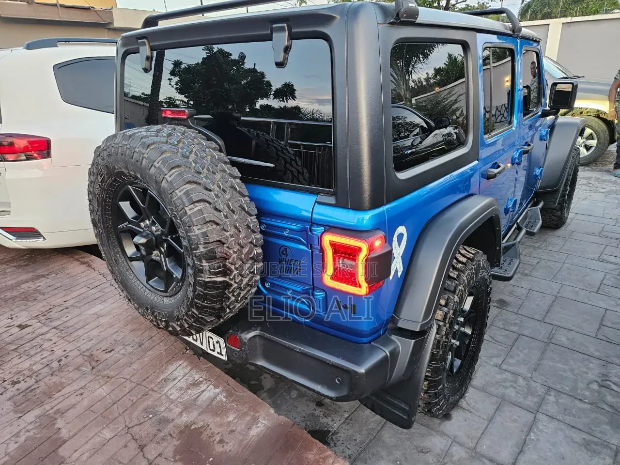 Nouveau Jeep Wrangler Willys 4 Door 4x4 2024 Bleu
