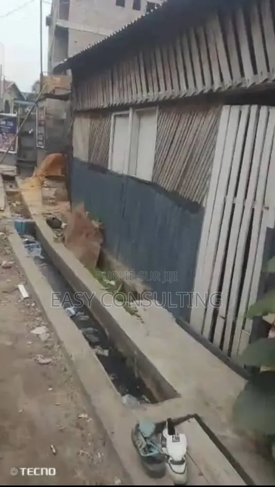 Parcelle Terrain Vide À Vendre À Ngaliema Quartier Gb