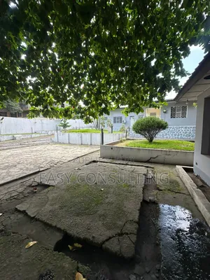 Morcellement D’Une Grande Parcelle À Vendre À Lemba Righini