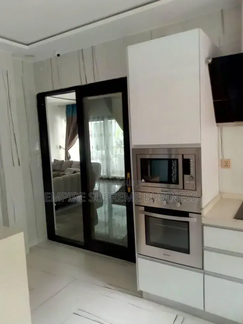 4chbre Maison dans Empire Supreme, Ngaliema à Vendre