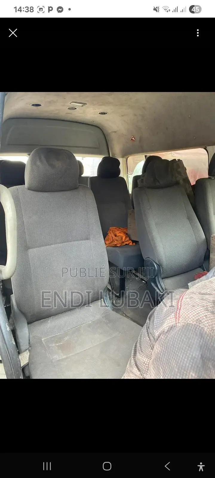 Toyota HiAce 2012 Blanc
