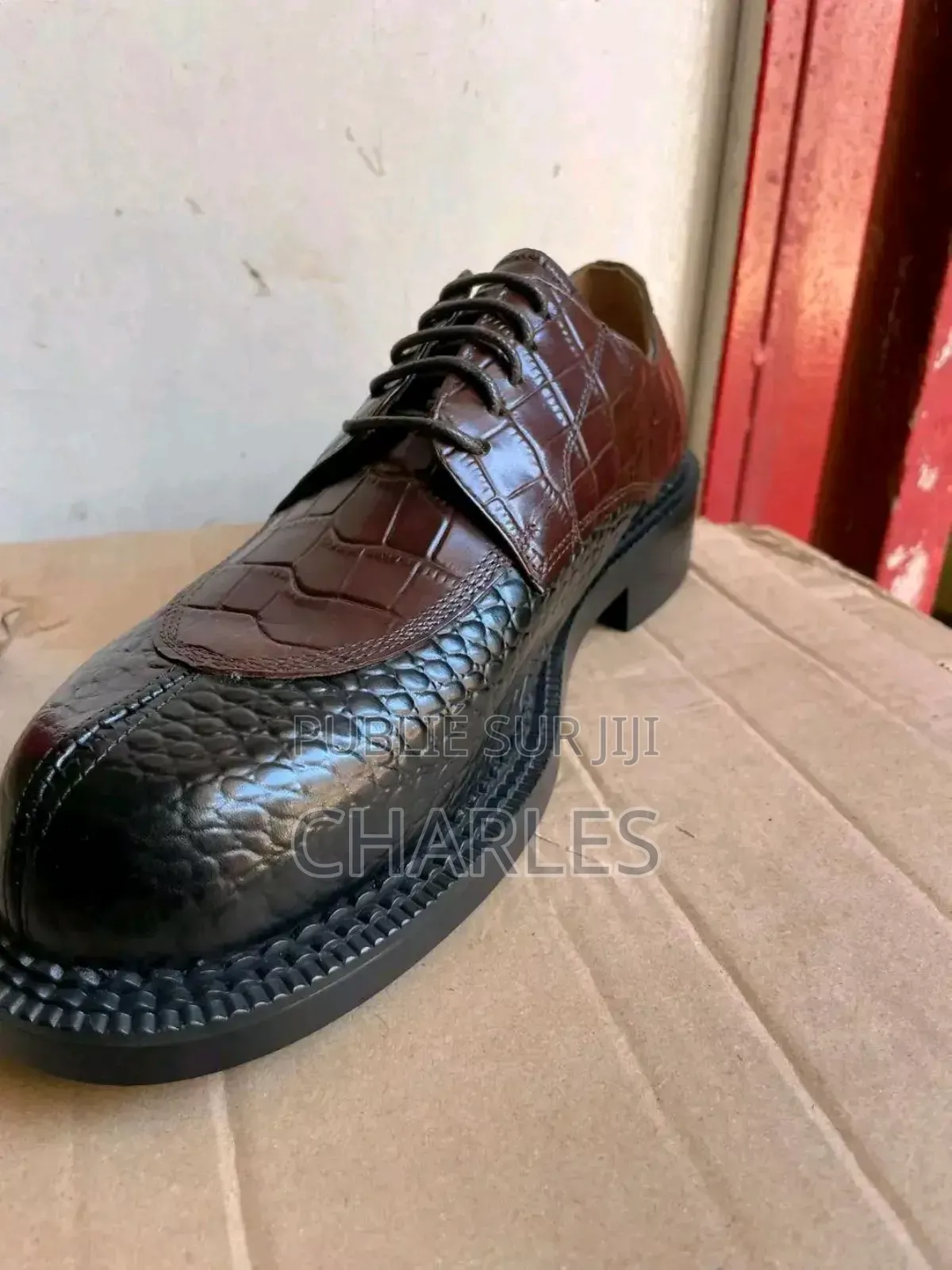 Chaussure Disponible À Lubumbashi