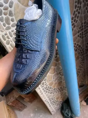 Chaussure Disponible À Lubumbashi