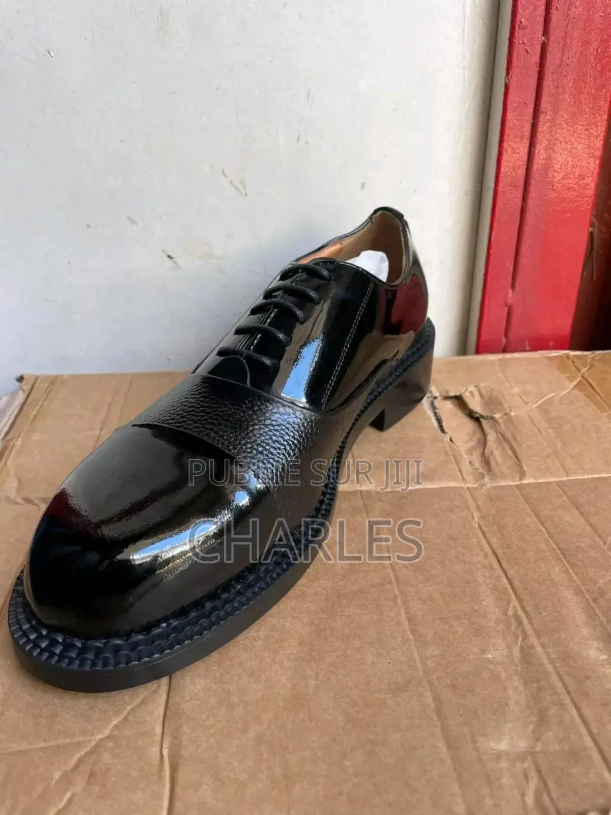 Chaussure Disponible À Lubumbashi