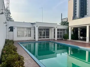 4chbre Villa dans Empire Supreme, Gombe à Vendre