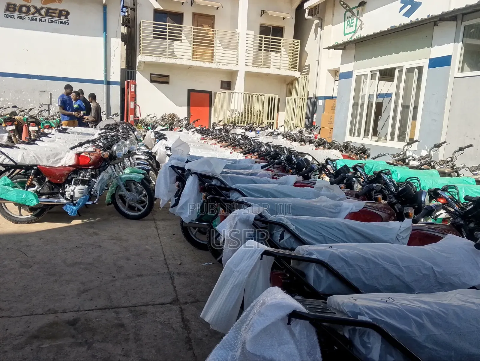 Nouveau Bajaj RE 2026 Noir