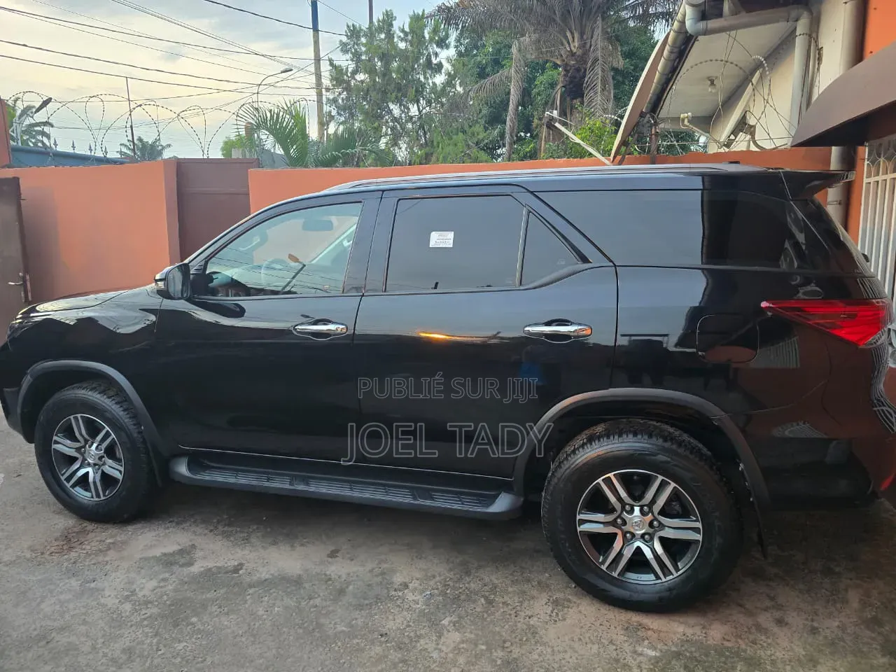 Toyota Fortuner 2025 Bleu