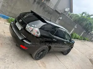 Toyota Harrier 2.0 4WD 2019 Noir