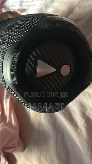 “Jbl Xtreme 4 Original , Bon Son, Bluetooth Ok, Sans Accessoires.”