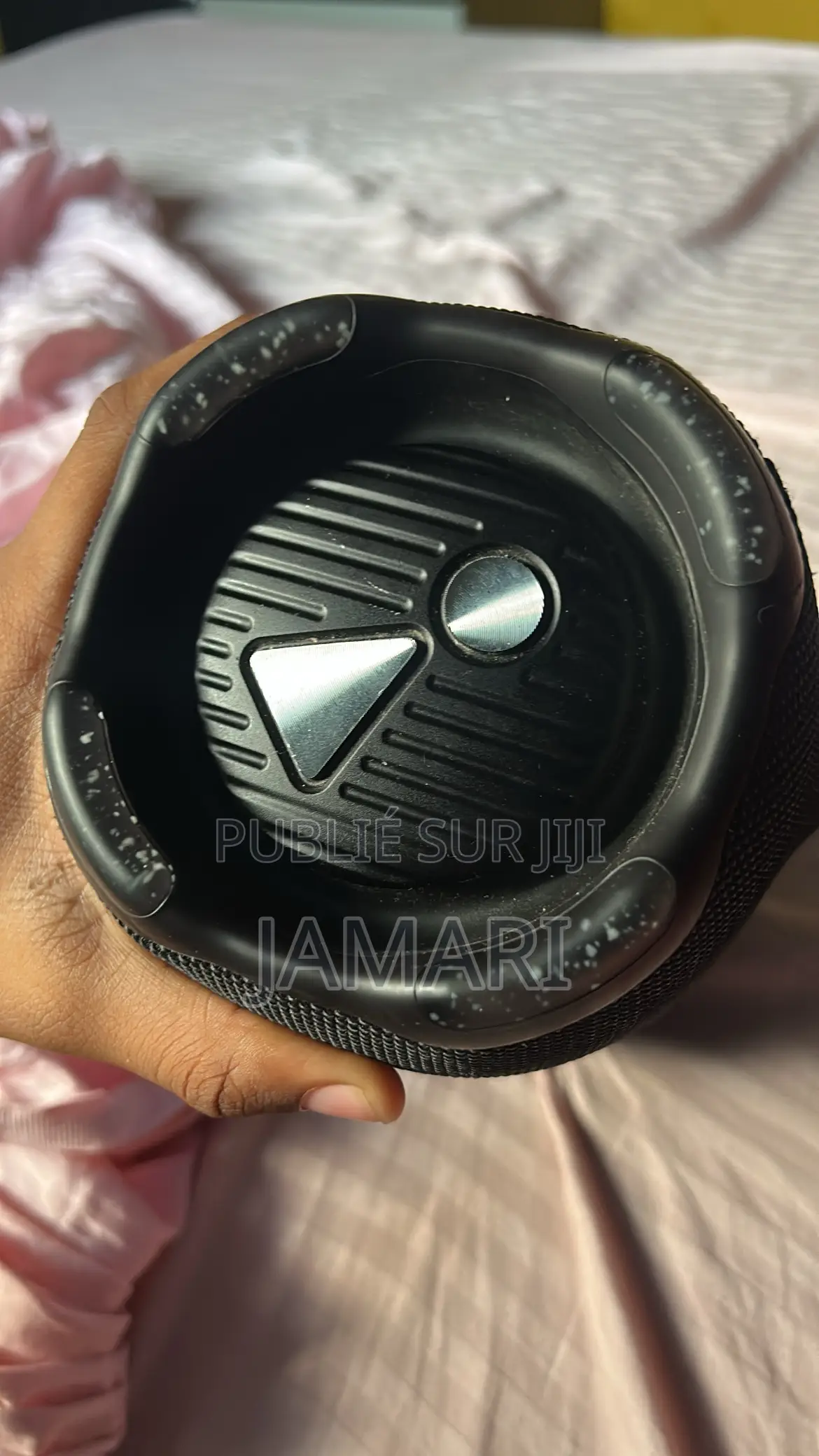 “Jbl Xtreme 4 Original , Bon Son, Bluetooth Ok, Sans Accessoires.”
