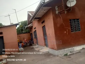 2chbre Villa dans Terre Jaune, Nsele à Vendre