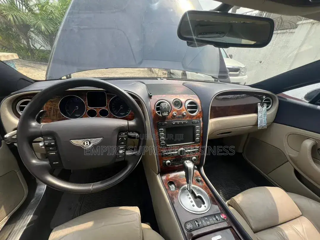Bentley Cravate continentale 2021 Noir