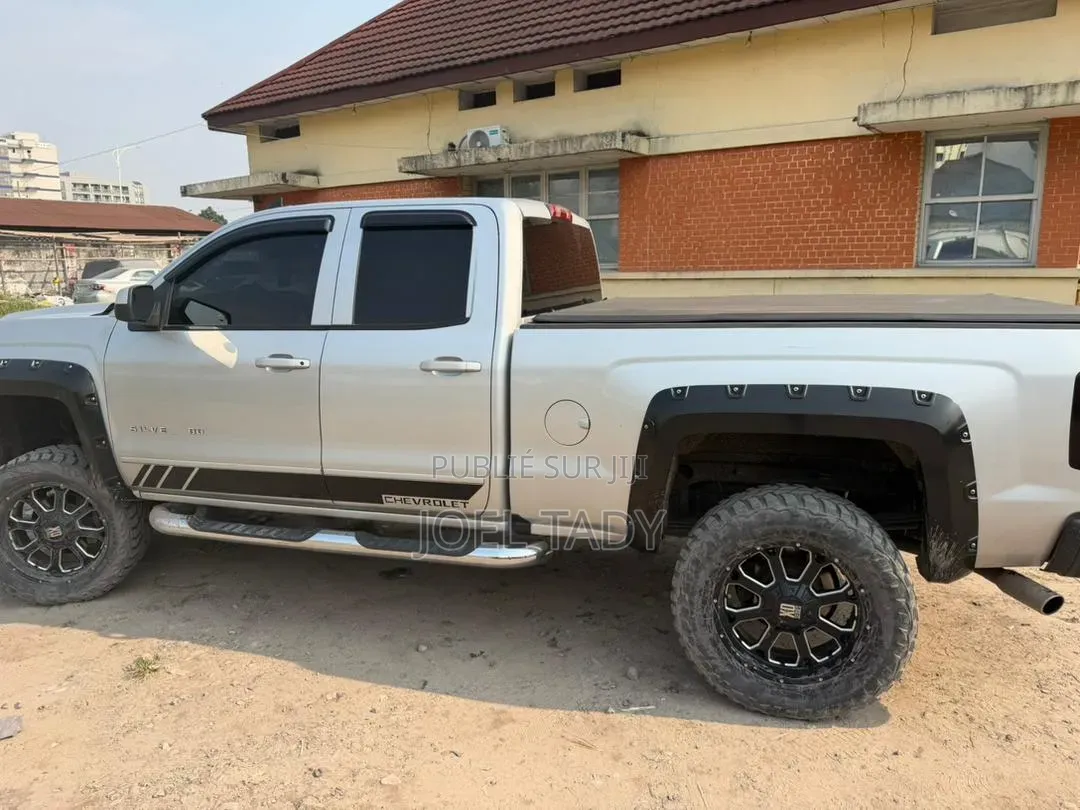 Chevrolet Silverado 2019 Argenté