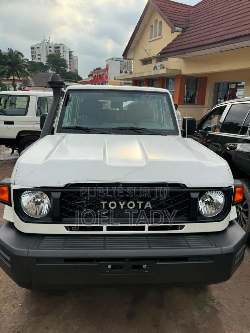 Toyota Land Cruiser 2025 Blanc