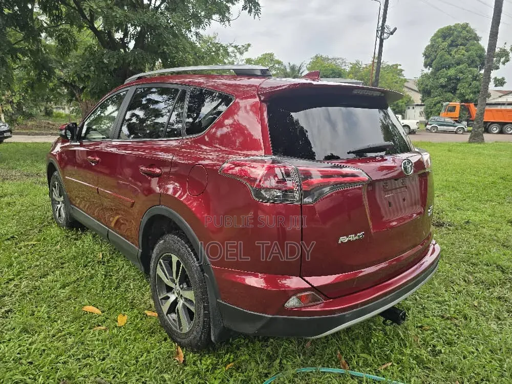 Toyota RAV4 2016 Rouge