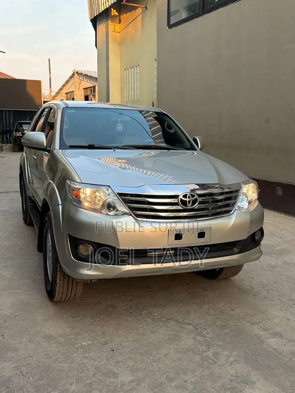 Toyota Fortuner 2014 Gris