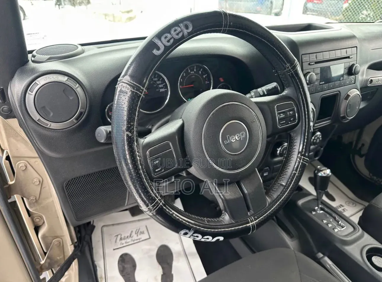 Jeep Wrangler Sahara 2dr SUV 4WD (3.6L 6cyl 6M) 2015 Beige