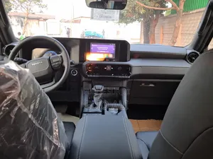 Nouveau Toyota Land Cruiser Prado 2.7 2025 Noir