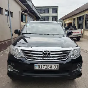 Toyota Fortuner 2015 Noir